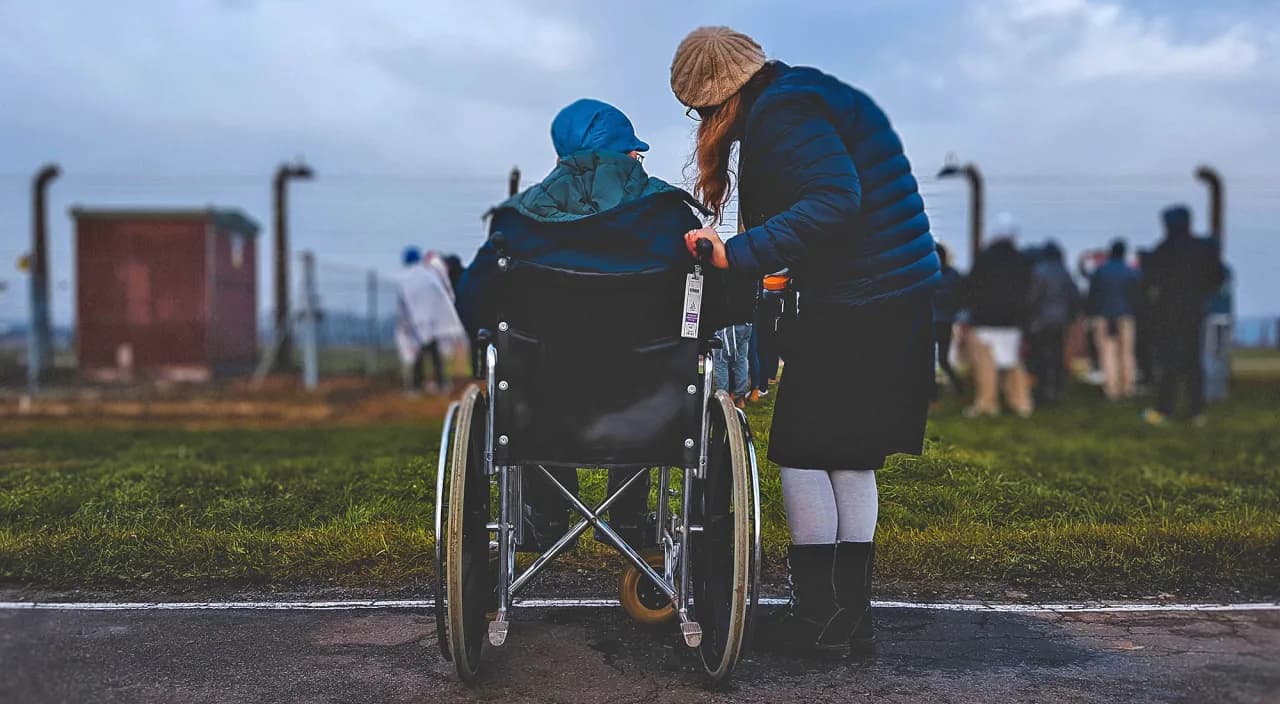Ile zarabia opiekunka osób starszych we Włoszech? Fakty i zarobki
