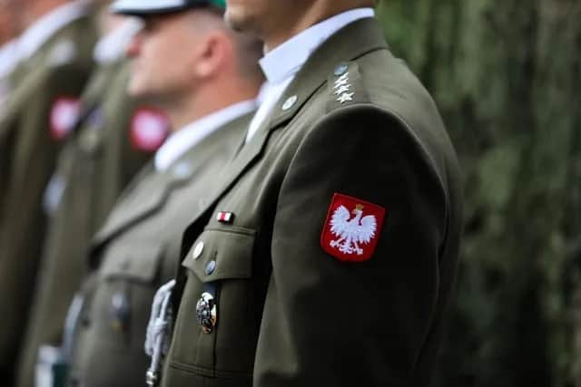 Ile emerytury po 15 latach w wojsku? Sprawdź, ile naprawdę dostaniesz