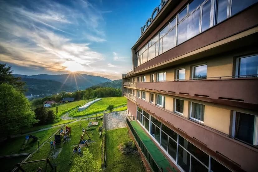 Sanatoria NFZ w Jedlinie-Zdroju: Gdzie szukać pomocy zdrowotnej?