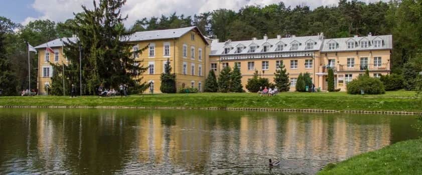 Jakie dokumenty do sanatorium? Uniknij problemów przed wyjazdem