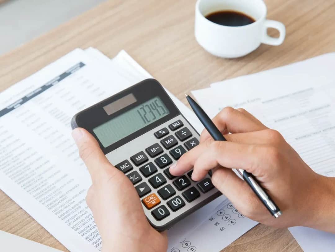 Co tańsze: darowizna czy testament? Poznaj ukryte koszty wyboru