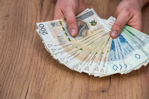 Renta co to - poznaj rodzaje, wymagania i jak je uzyskać