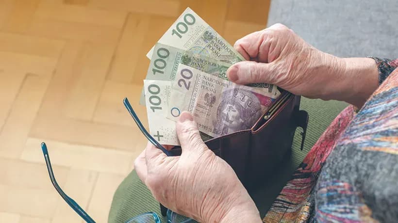 Jaka emerytura przy zarobkach 5000 brutto? Sprawdź, co Cię czeka