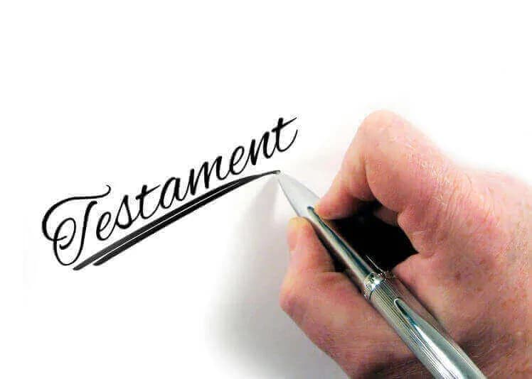 Co to jest testament? Kluczowe informacje o jego znaczeniu i skutkach